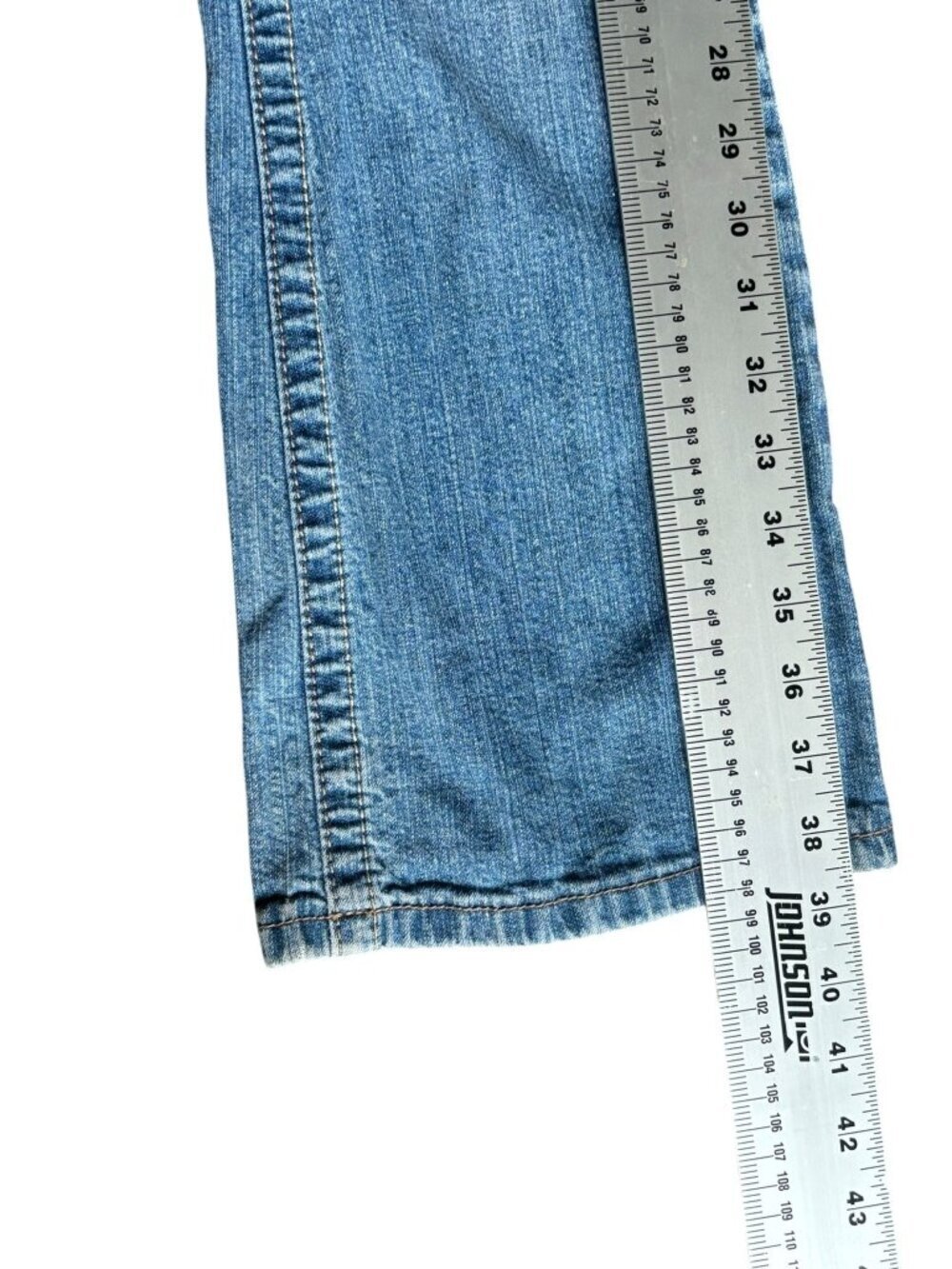 Rue 21 Women’s Light Blue Distressed Jeans - Picture 7 of 8
